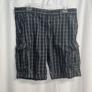 Saks Fifth Avenue 90’s Black & White Plaid Cargo Shorts Men’s 36 Loose Fit